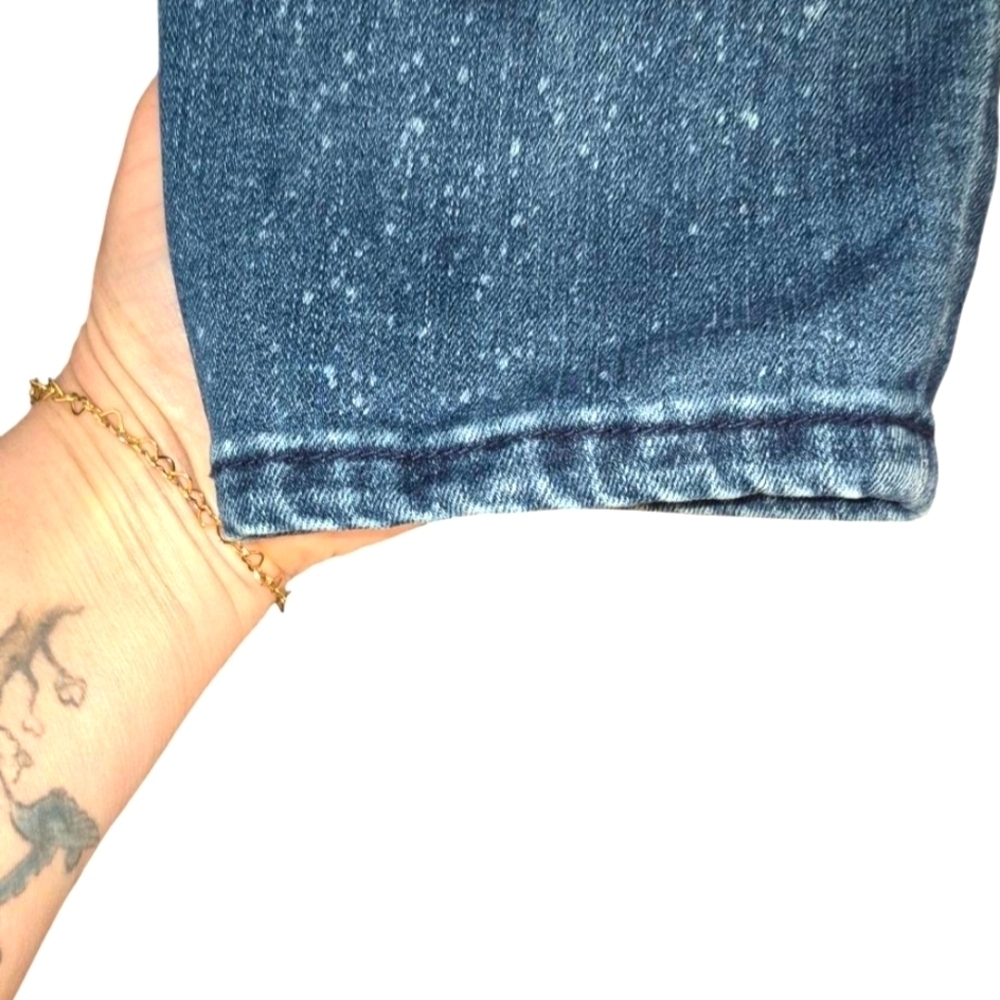 Judy Blue speckled relaxed fit skinny jeans - Picture 6 of 10